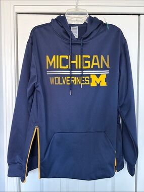Pro Edge Navy and Yellow Michigan Wolverines Zip-Up Hoodie. Men’s M